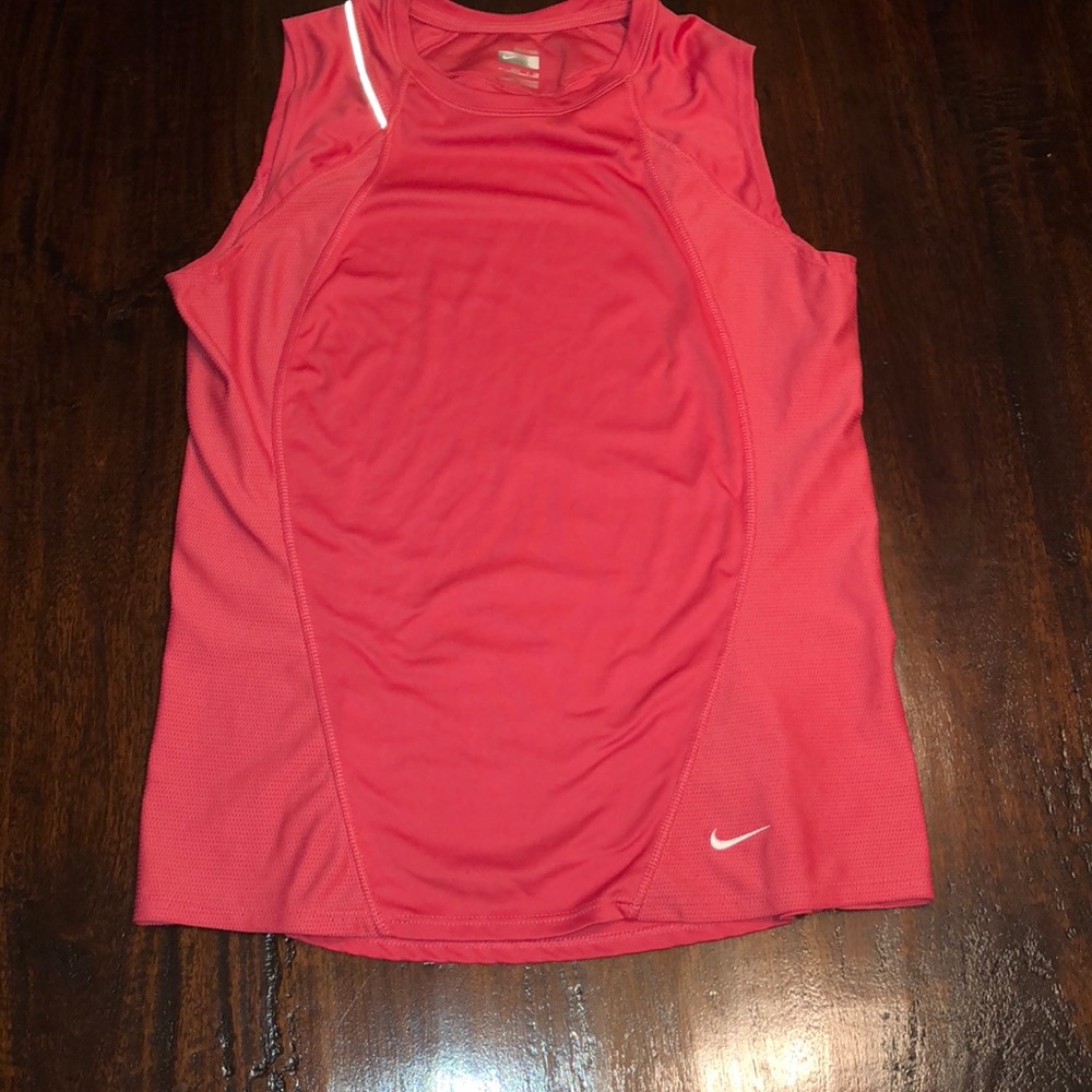 Nike FITDRY Top